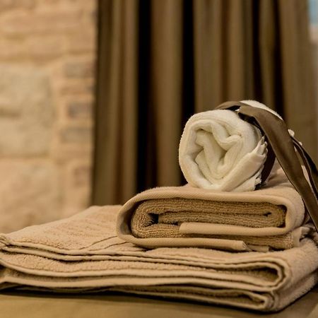 Annie'S Stone Studio & Room Сплит Екстериор снимка